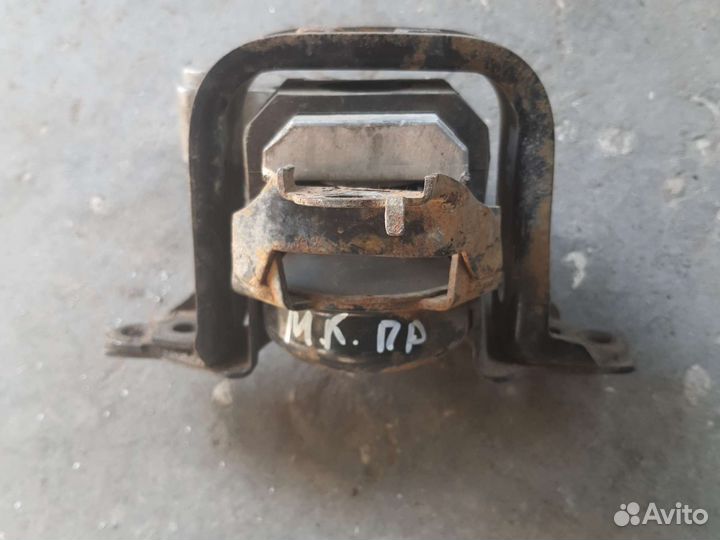 Подушка опора двигателя джили мк