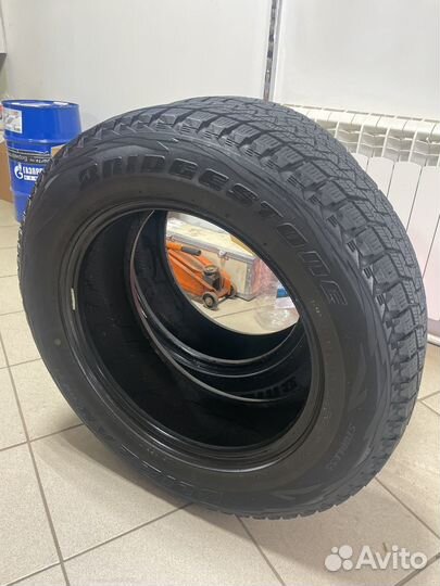Bridgestone Blizzak DM-V1 225/65 R17
