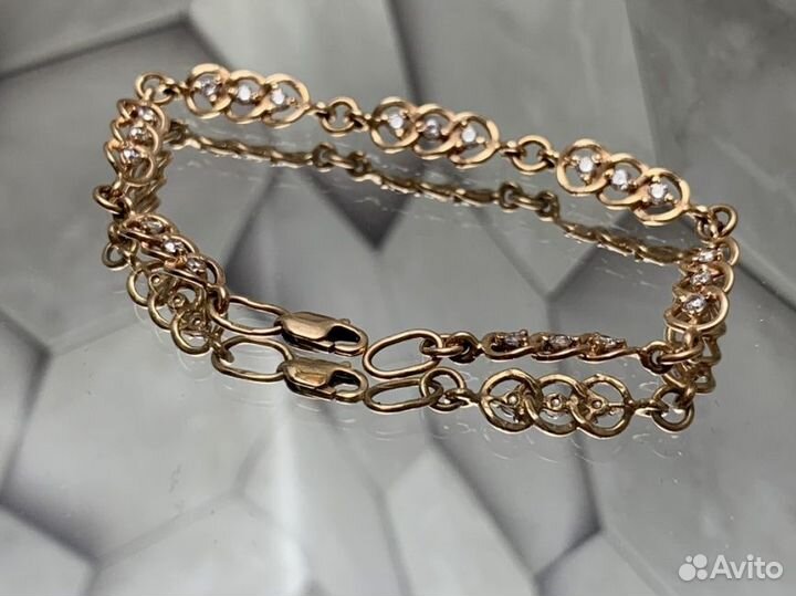 Золотой браслет 585 пробы, массой 5,6 грамма (17см