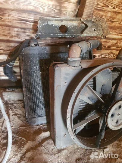 Продам радиатор паз б/у