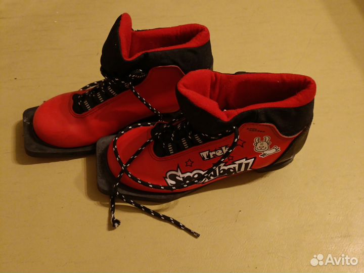 Лыжные ботинки