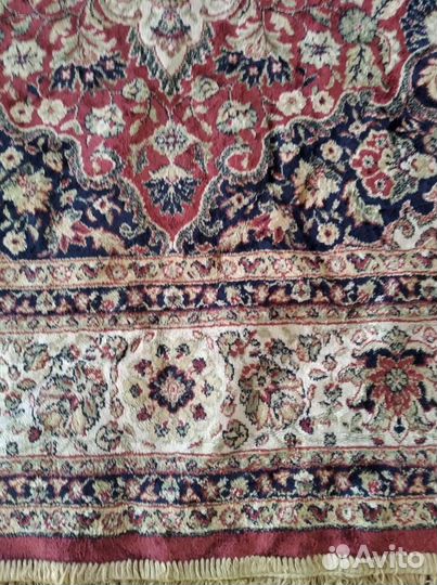 Ковер шерстяной и шелковый