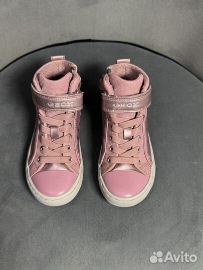 Ботинки для девочки 28р