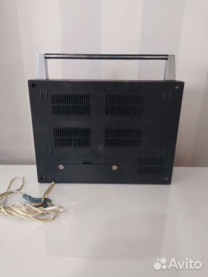 Магнитофон Парус-301