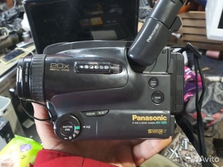 Видеокамера Panasonic nv-s85