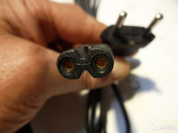 Кабель питания для бытовой электроники восьмерка