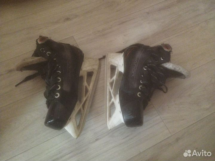 Коньки хоккейные бауер 38 размер вратарские