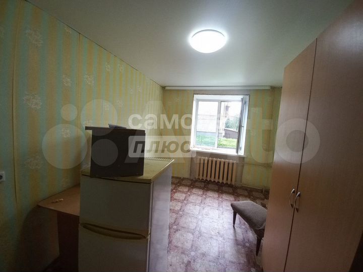 Комната 10,8 м² в 1-к., 1/3 эт.