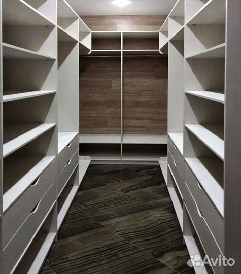 Гардеробный шкаф