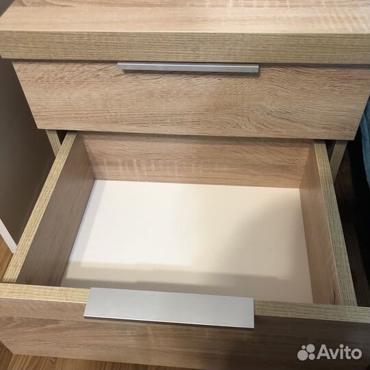 Тумба прикроватная