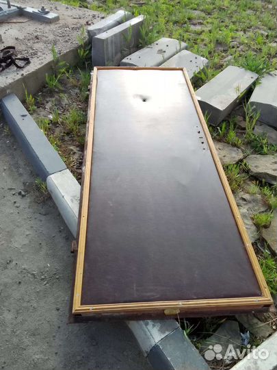 Дверь входная металлическая