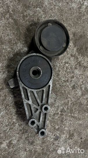 Натяжной ролик audi a4 B5 1.6 ADP