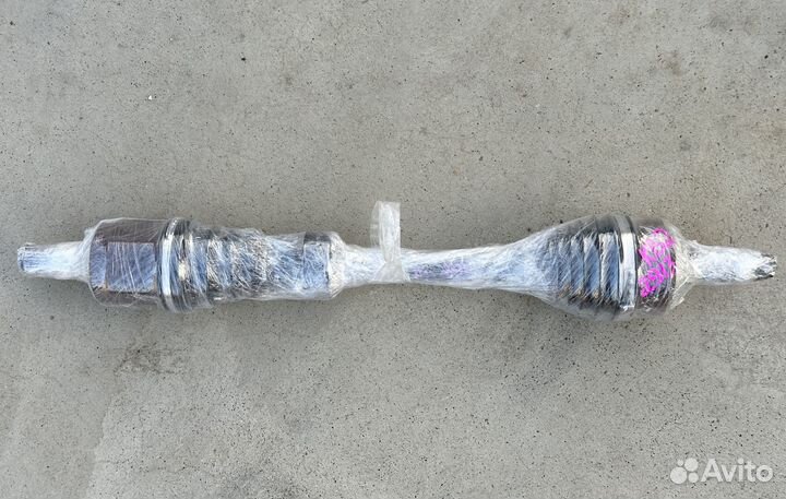 44306SJA900 Привод передний левый Honda Legend KB2