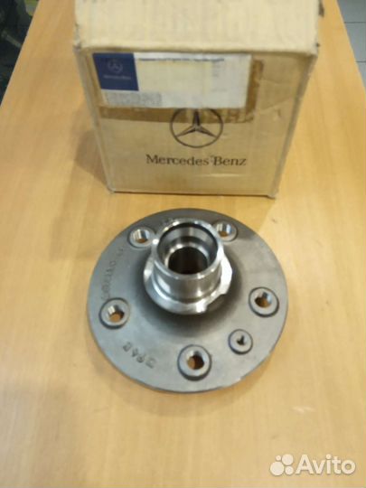 Ступица колеса Мерседес W 638 зад 638 356 00 01