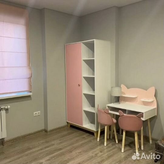 Детский стол и стул