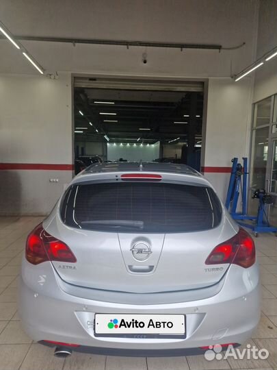 Opel Astra 1.4 AT, 2011, 180 000 км