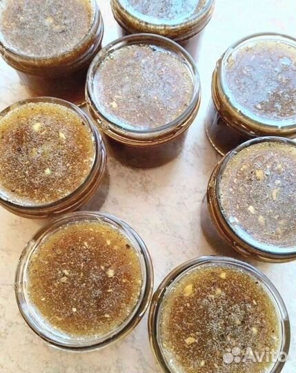 Мед волшебный для него