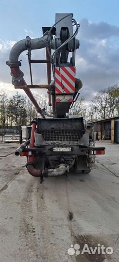 Автобетононасос Schwing KVM 32, 2005