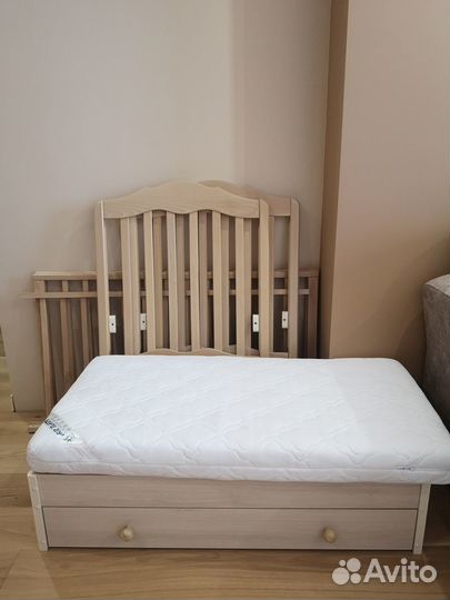 Детская кроватка gandylyan с матрасиком