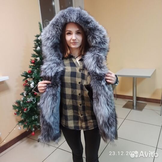 Парка с натуральным мехом 44 46