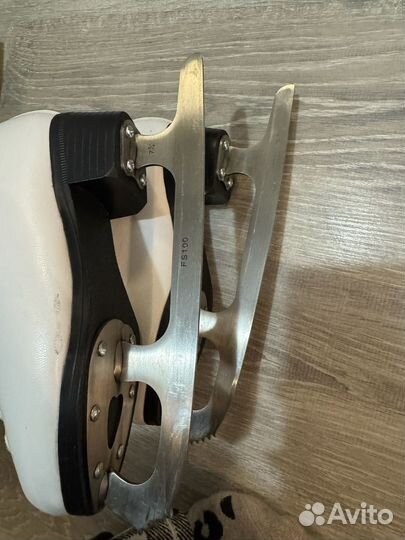 Коньки фигурные 31 размер б/у для девочки