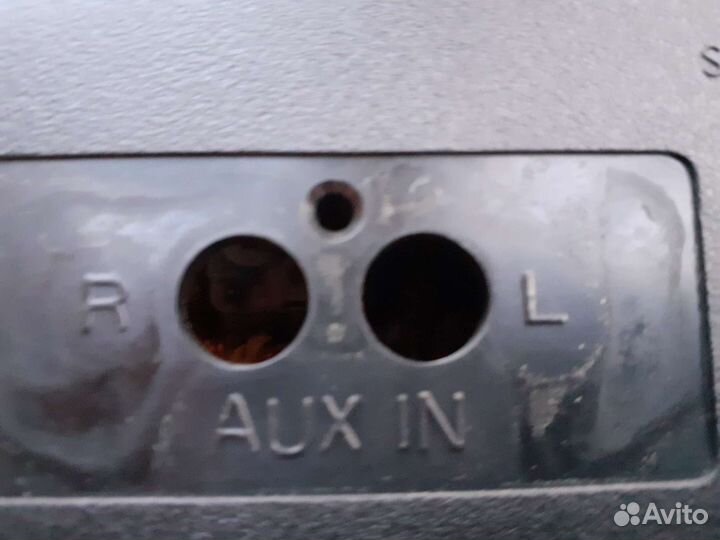 Радиоприемник кассетный