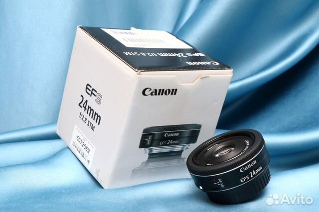 Сanon EF-S 24mm f/2.8 STM как новый
