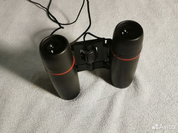 Бинокль с откидной крышей-призмой