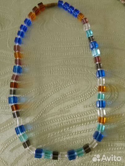 Гипюр на нарядное платье. Бонус-синий атлас