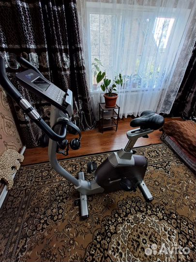 Велотренажер Oxygen nexus guru UB HRC