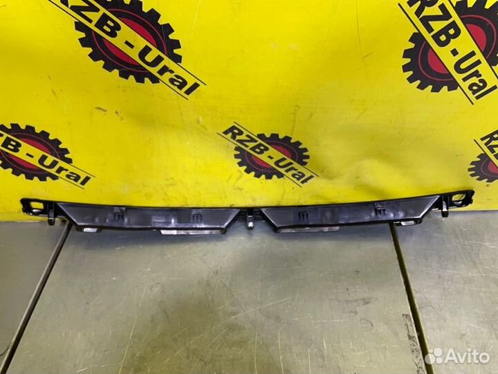 Дефлектор воздушный передний Kia Ceed Ed хэтчбек