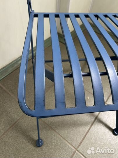 Новый комплект мебели из металла