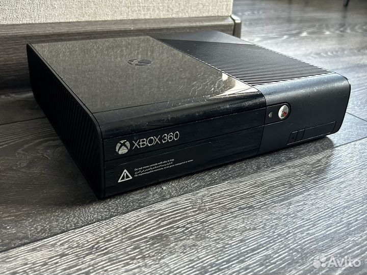Xbox 360-Е Freеboot Много Игр 320 гб