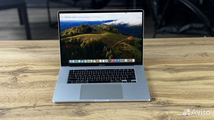 Macbook Pro 16 2021 новый (25 циклов)