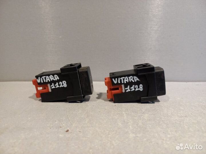 Кнопки прочие Suzuki Grand Vitara J20A 2011