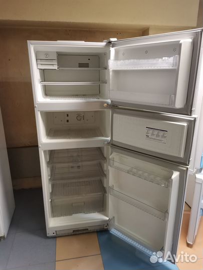 Холодильник goldstar nofrost