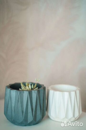 Кашпо бетонное