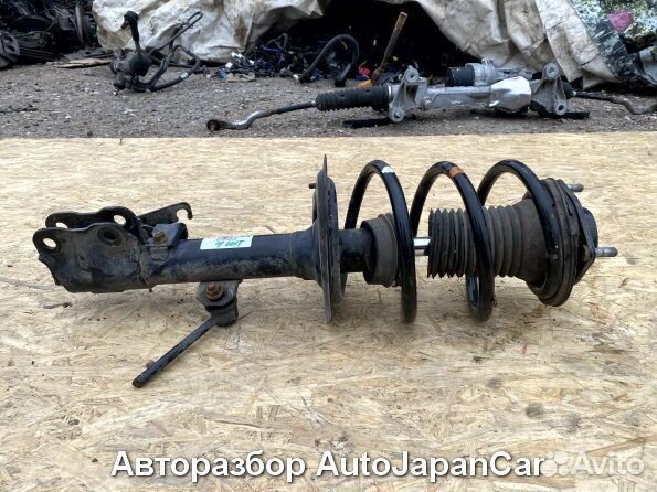 Mitsubishi outlander 3 передние левые стойки