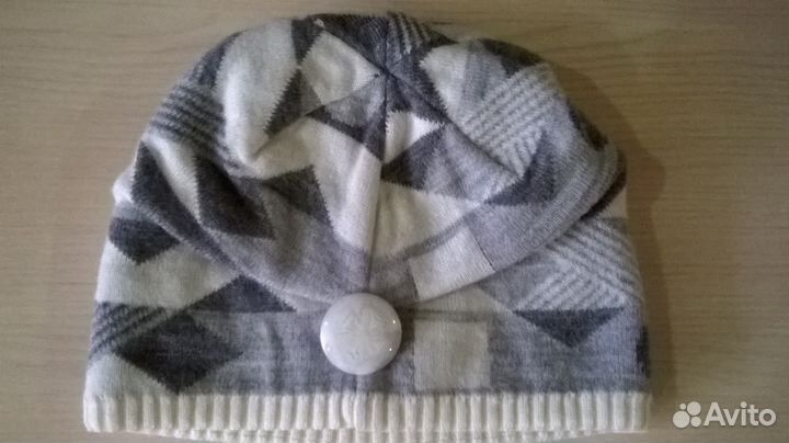 Продам женскую шапку