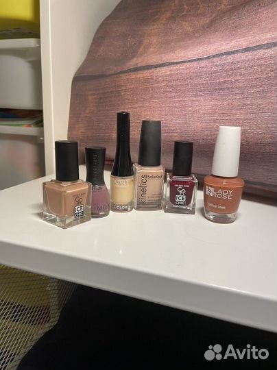 Лаки для ногтей пакетом