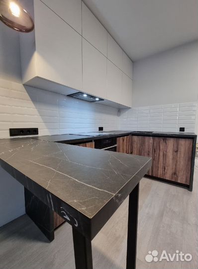 Кухонный гарнитур для маленькой кухни