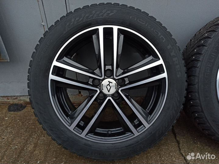 Hakkapeliitta 9 195/55r16 на дисках Шкода рапид