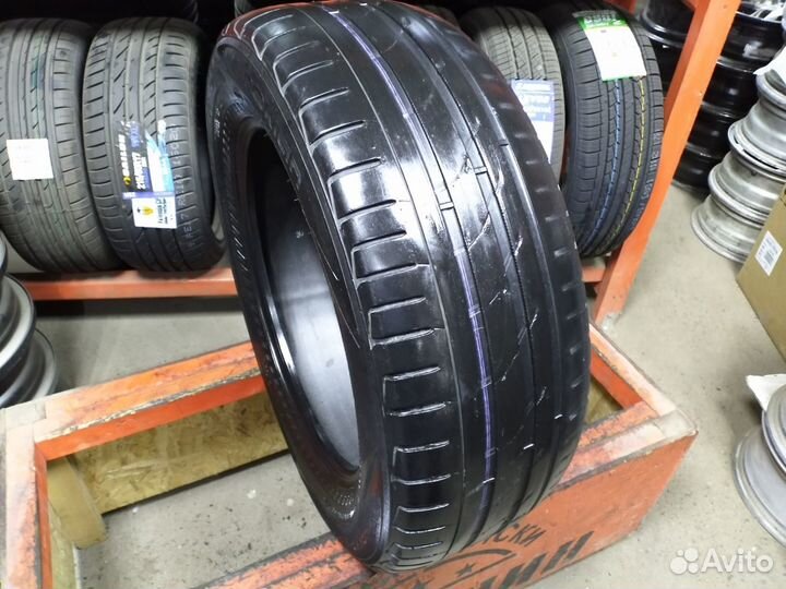 Nokian Tyres Hakka Black SUV 235/60 R18