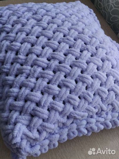 Плюшевая подушка с петельками (под заказ)