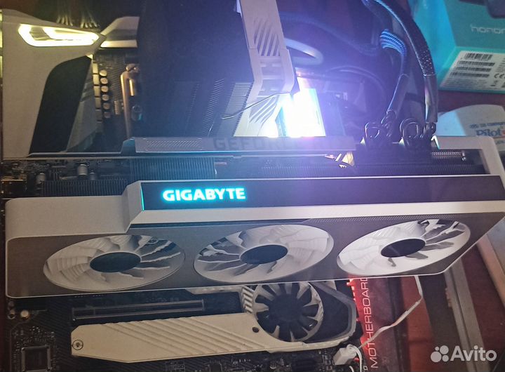 Gigabyte RTX 3070 Ti vision OC белая красотка