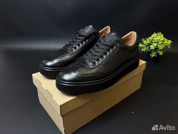 Кроссовки Armani