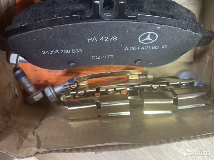 Новые тормозные колодки mercedes w172 w204 w212