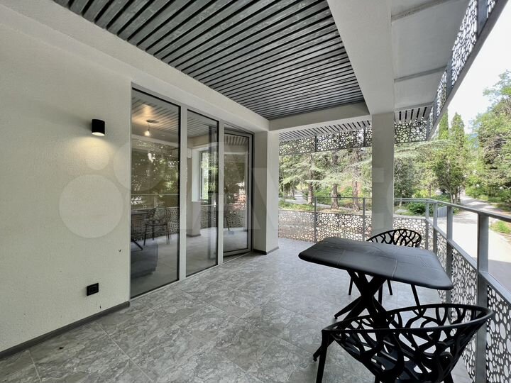 1-к. апартаменты, 37 м², 2/4 эт.