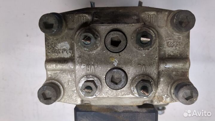 Блок абс, насос Audi 80 (B4), 1993