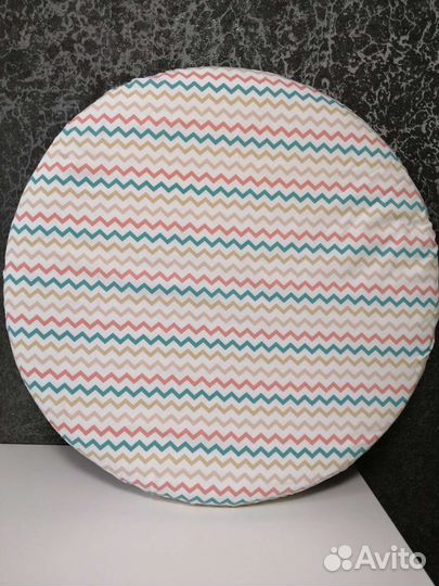 Матрас в круглую кроватку+наматрасник+простыня